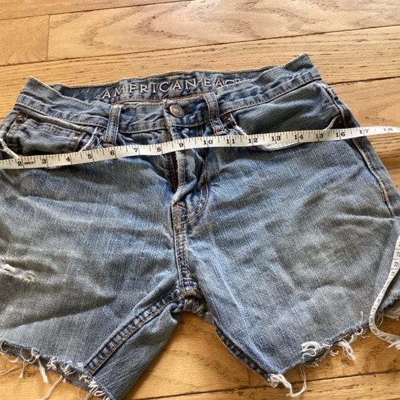 Vintage 90s American Eagle cut offs, 28 waist, somewhat distressed look - Picture 6 of 8